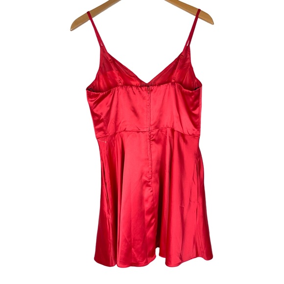 B. Smart Pleated Fit & Flare Satin Slip Skater Dress NWT - Picture 3 of 6